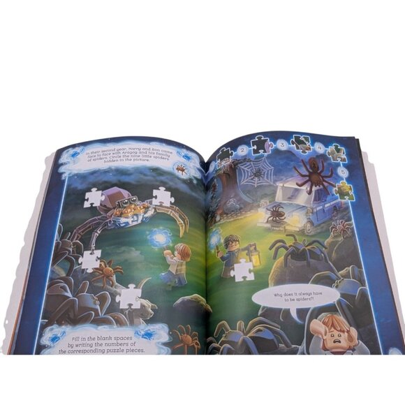 Back to Hogwarts LEGO Harry Potter Activity Book with Minifigure - Picture 4 of 9